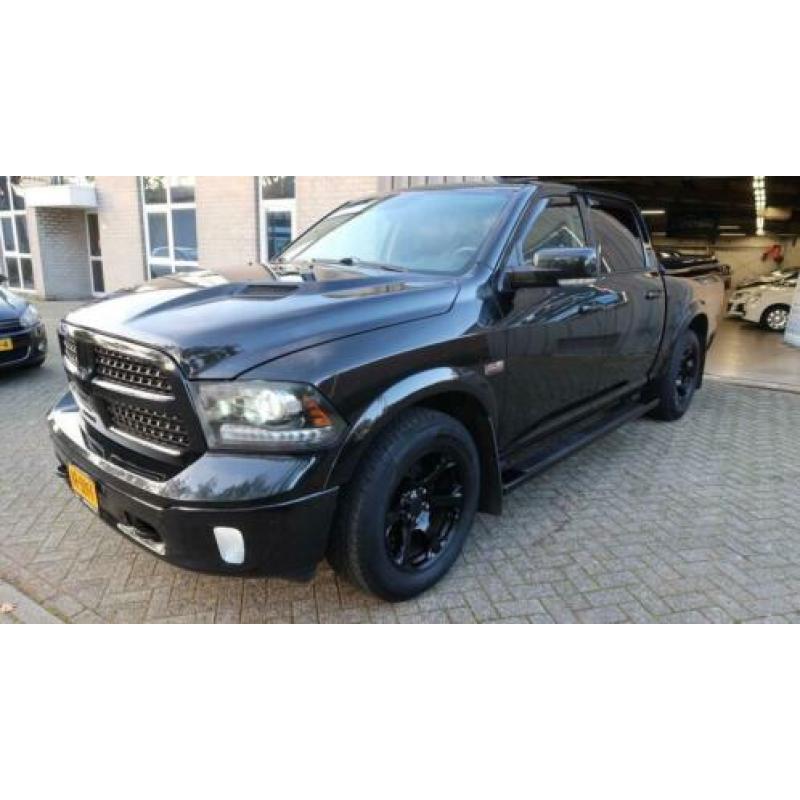 Dodge Ram 1500 5.7 V8 Crew Cab 5'7 LARAMIE BLACK VOL OPTIES