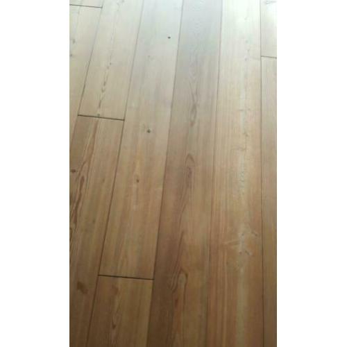Houten vloer Siberisch Lariks ca. 39m2