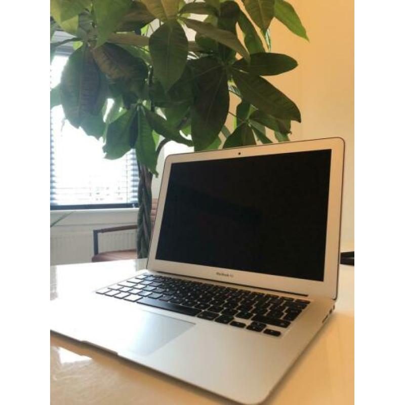 Apple MacBook Air 13,3" - 1,8GHz - 256GB 2017 + Office 2019!