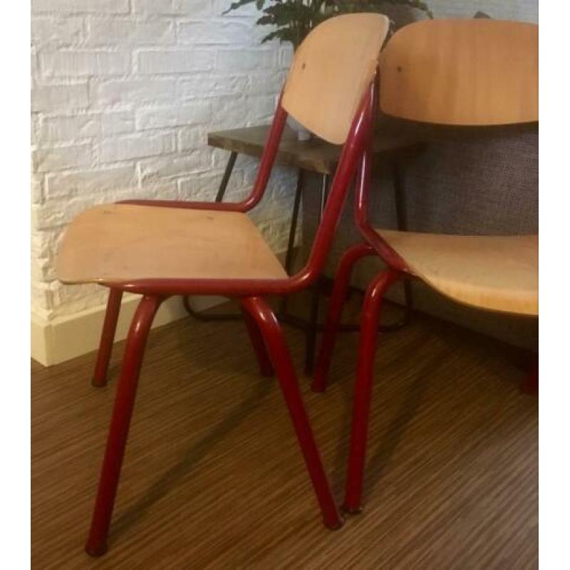 2 echte originele nostalgische kinder schoolstoeltjes!!!