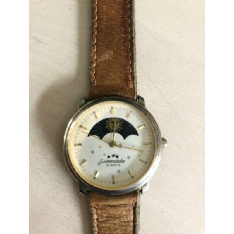 Schitterend vintage dameshorloge Quartz Commodoor