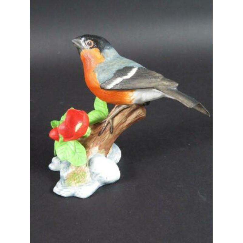 vogel beeldje van porselein Bullfinch (goudvink)