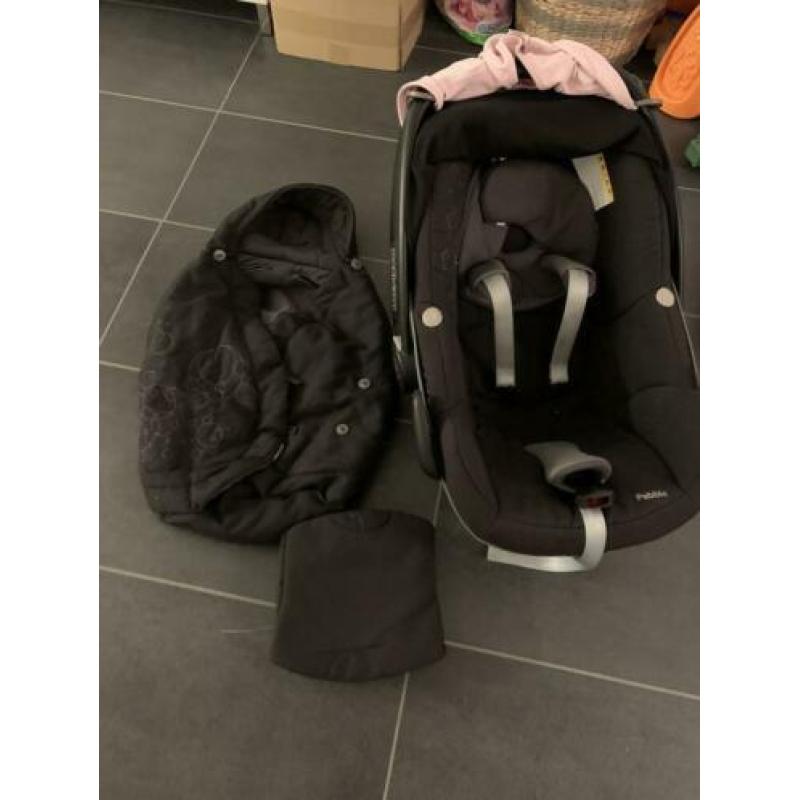 Familyfix isofix met pebble maxicosi
