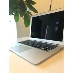 Apple MacBook Air 13,3" - 1,8GHz - 256GB 2017 + Office 2019!