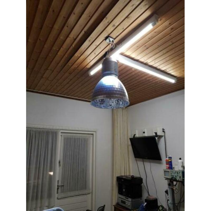 Lees Led Lamp