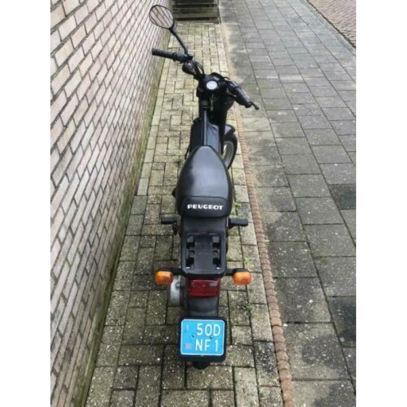 Peugeot fox de luxe snor 2005
