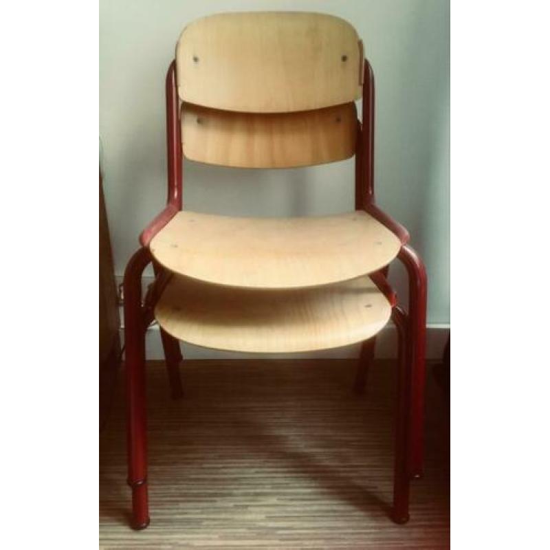 2 echte originele nostalgische kinder schoolstoeltjes!!!