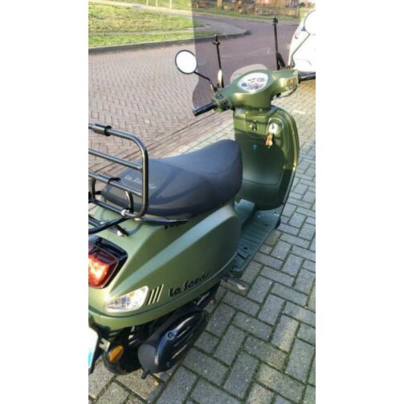 snor scooter nieuw staat Met garantie Bj 2019