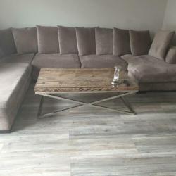 Lounge Bank