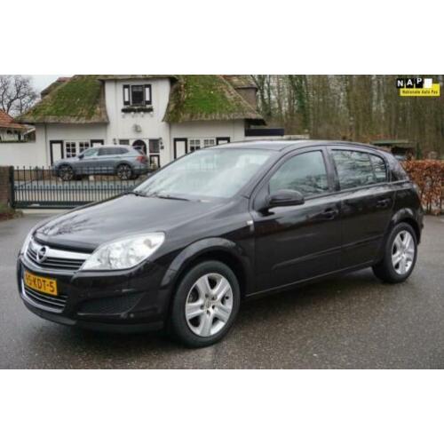 Opel Astra 1.6 Edition 5 drs Airco Navi Trekhaak Dealer onde