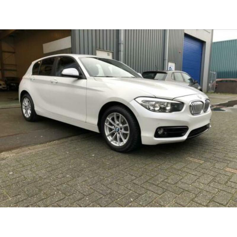 BMW 1-Serie (f20) 118i 136pk 2019 Wit Navi Cruise Garantie