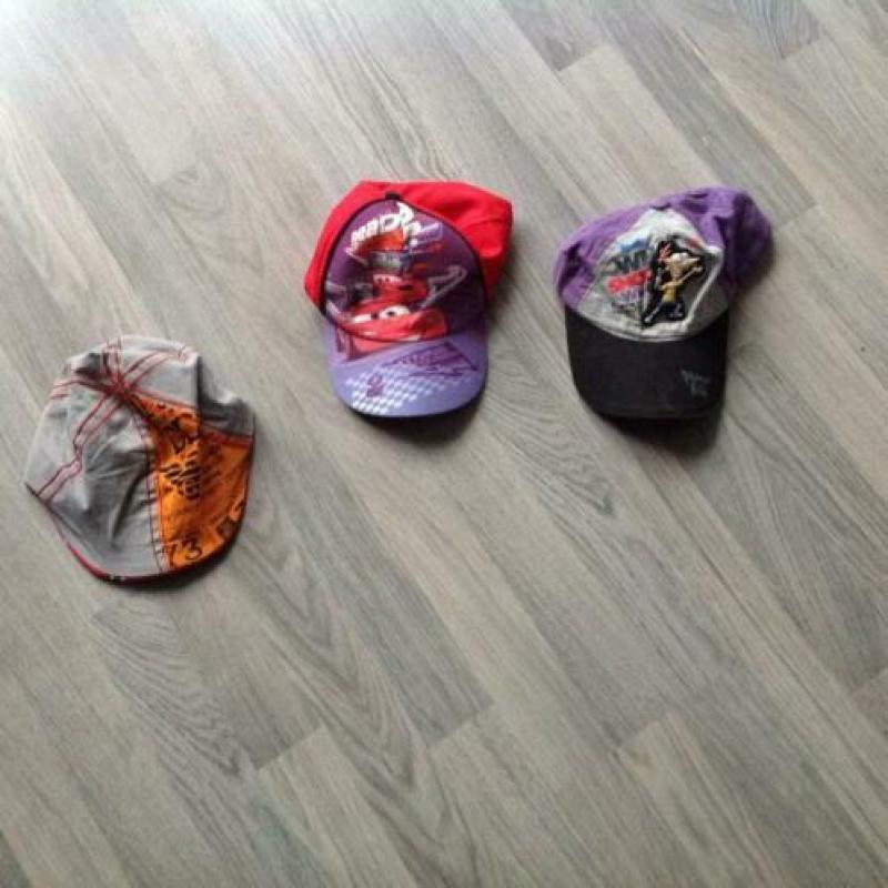 3 super leuke caps bijna gratis