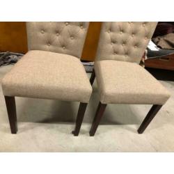 Super gaaf 2 NIEUWE stoelen met CAPPITON