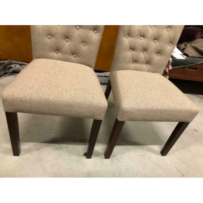 Super gaaf 2 NIEUWE stoelen met CAPPITON