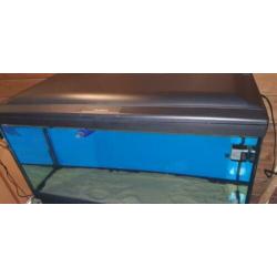 Ferplast aquarium cayman 110 cm , 230Liter , glas erg netjes