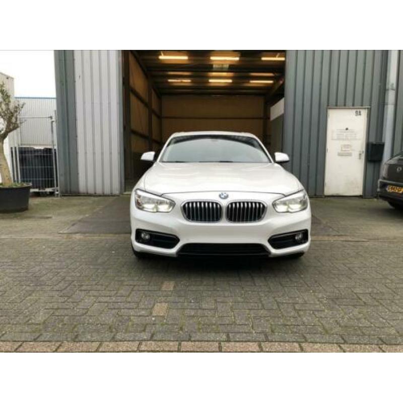 BMW 1-Serie (f20) 118i 136pk 2019 Wit Navi Cruise Garantie