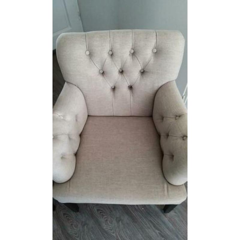Mooie landelijke eetkamer stoelen.