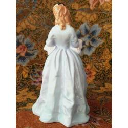 Mooi vintage Engels beeldje Sweet Anne van Royal Worcester.
