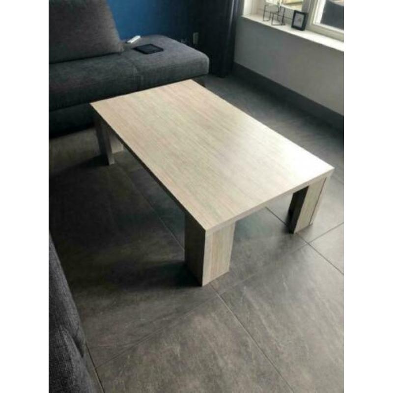 Mooie houten salontafel