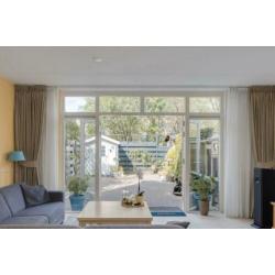 Gordijnen taupe/beige, kamerhoog, embrasses, ruim 5 mtr