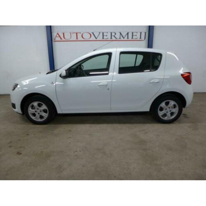 DACIA Sandero 0.9 Tce 90pk Lauréate, 5 drs, airco, trekhaak,
