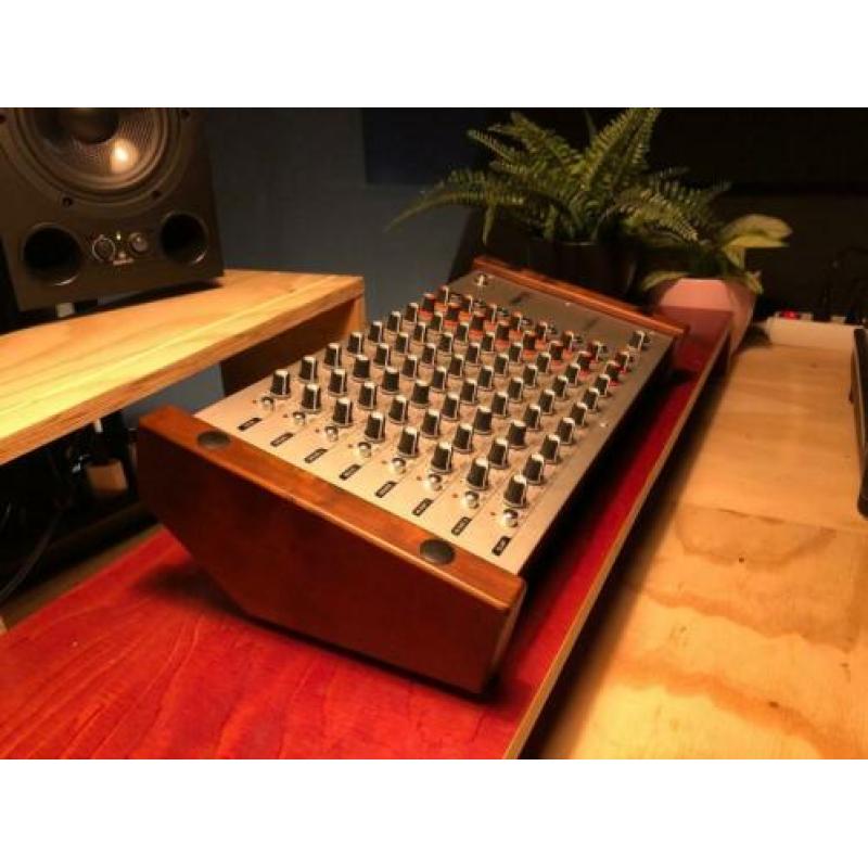 Vermona DRM1 MK3 (analoge drum computer/synthesizer)