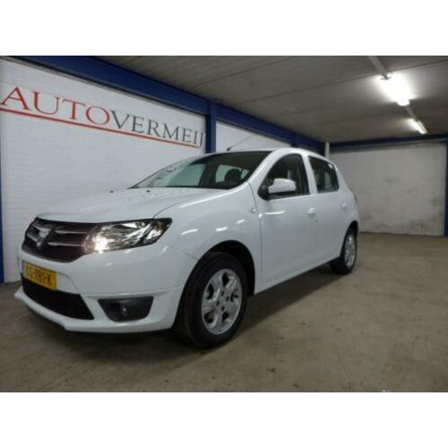 DACIA Sandero 0.9 Tce 90pk Lauréate, 5 drs, airco, trekhaak,