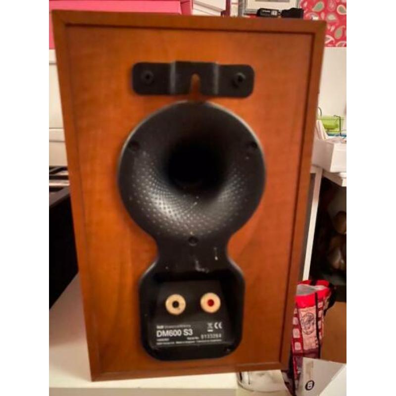 B&W Speakers DM600 S3