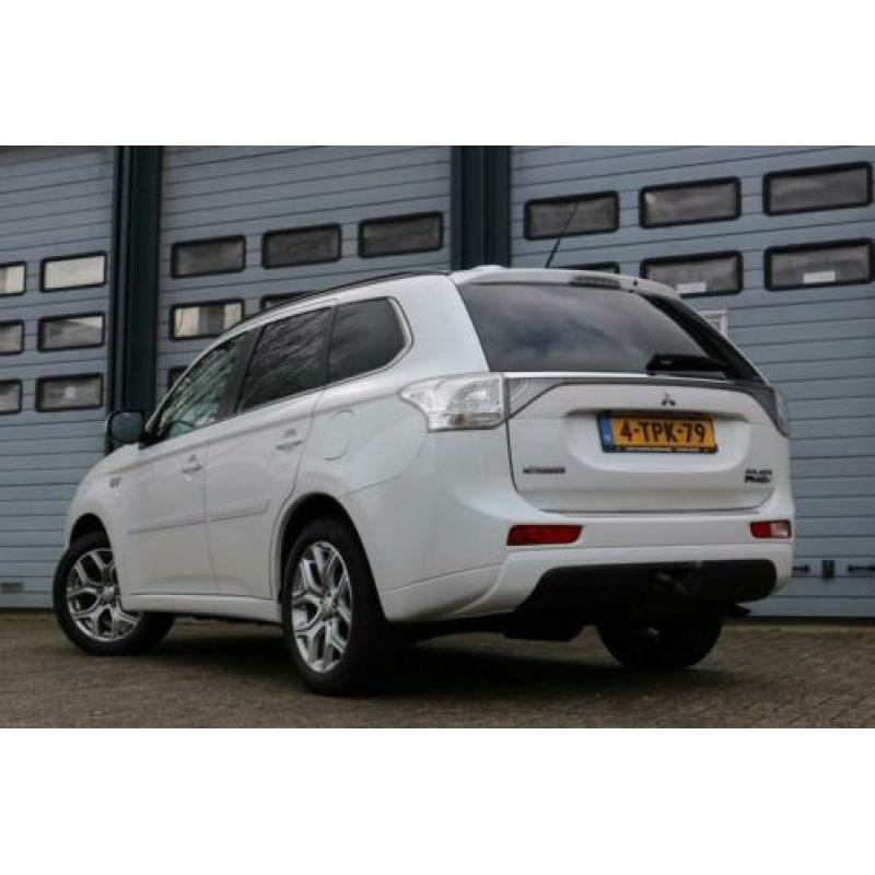 Mitsubishi Outlander 2.0 PHEV Instyle+ Opendak Leder Camera