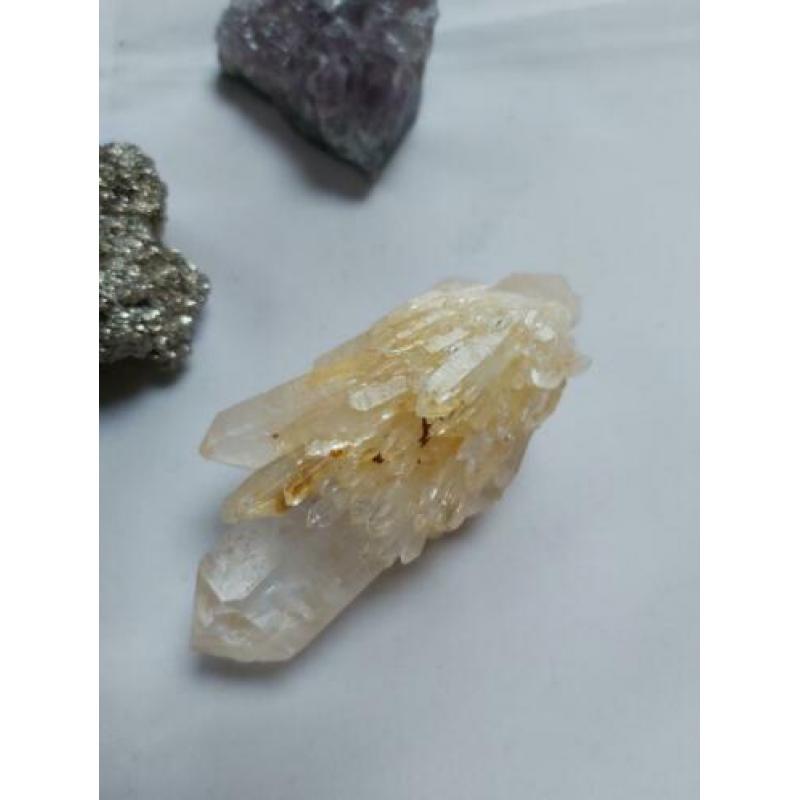 Set van 5 diverse mineralen 3 cm tot 10.5 cm 791 gram MIX1