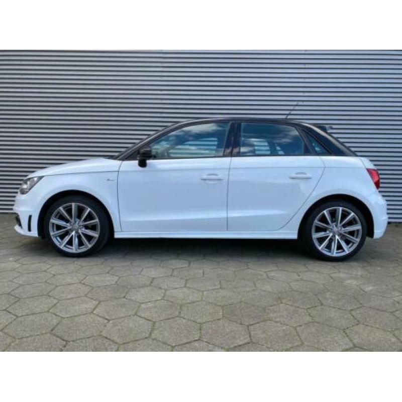 Audi A1 Sportback 1.2 TFSI Attraction Pro Line /S-LINE/STOEL