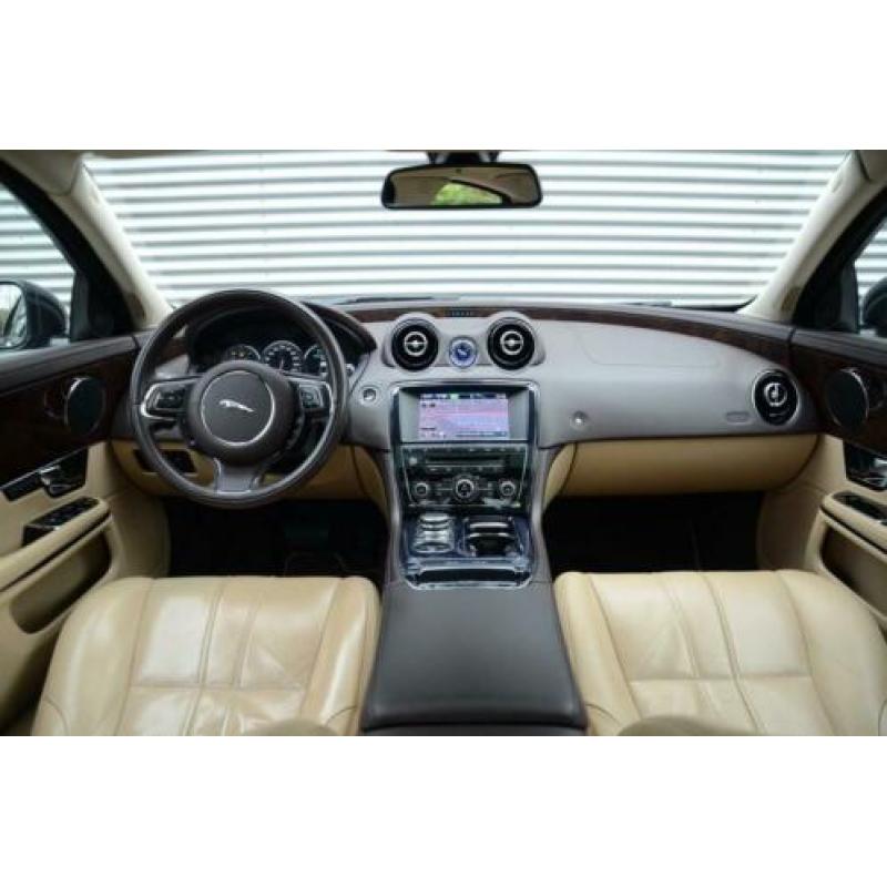 Jaguar XJ 3.0 V6D Premium Luxury Dealer onderhouden Panorama