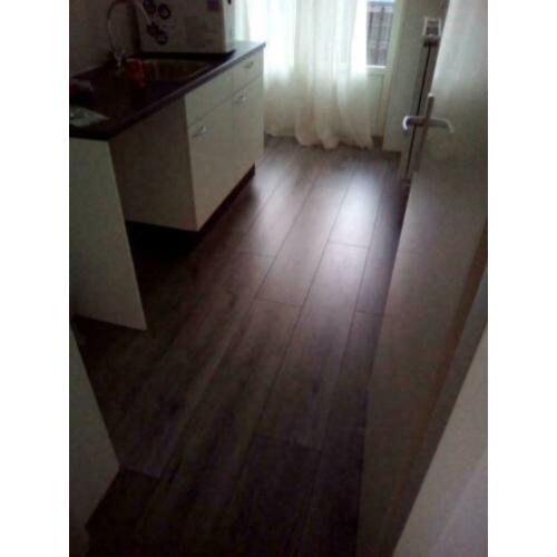 laminaat leggen legger vloer laminaatlegger pvc vloeren.