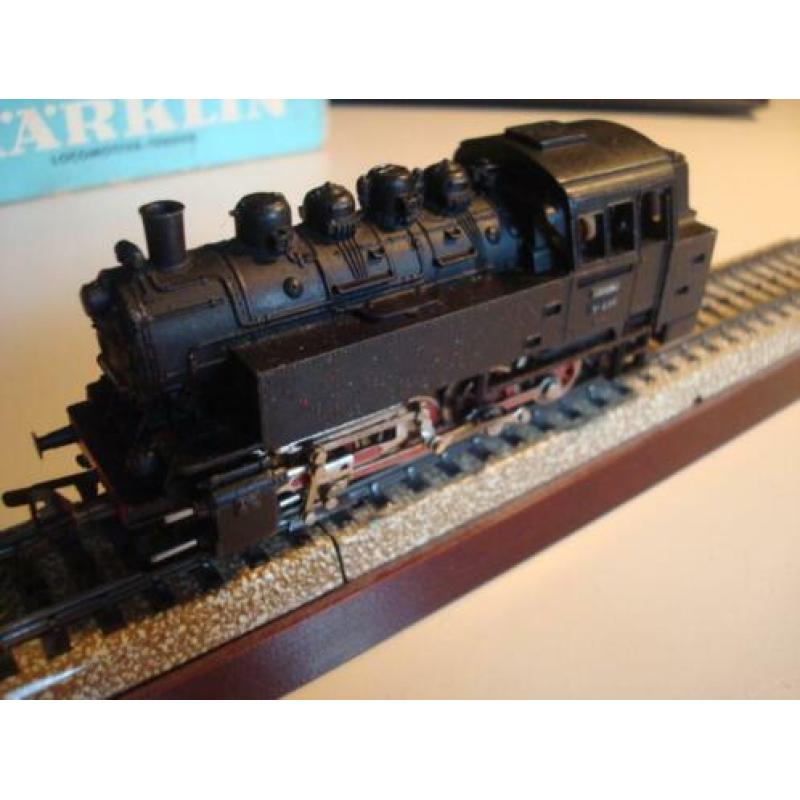 Marklin 3031 locomotief met telexkopeling en met OVP