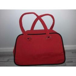4 dames tassen samen 10 euro Hugo Boss