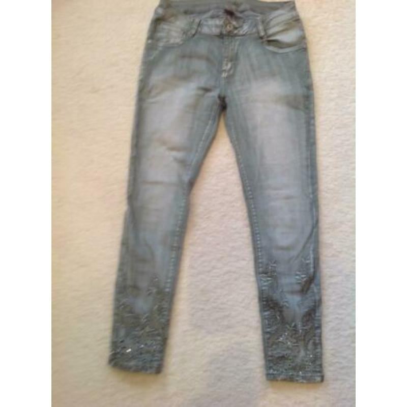 Leuke mooie spijkerbroek, maat XL. Spijkerbroeken en Jeans