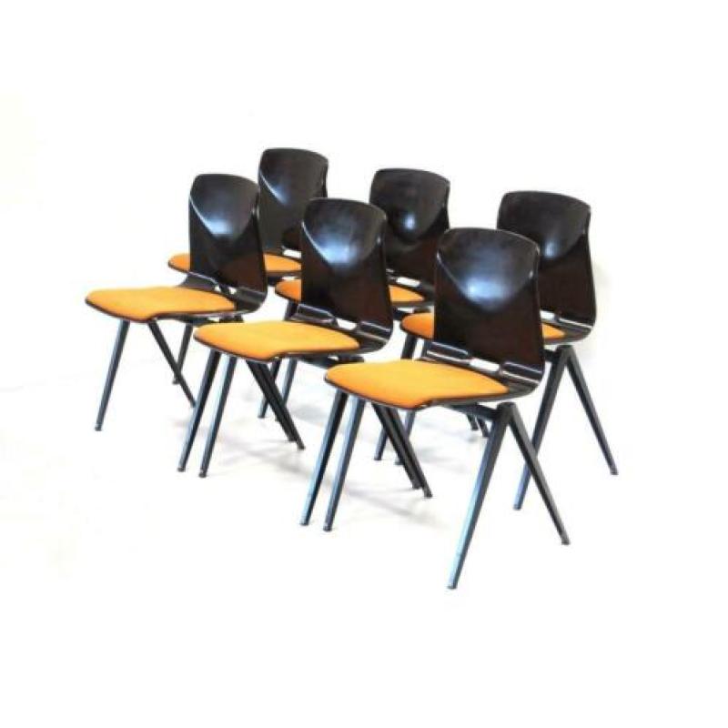 Grote partij vintage retro stoelen Galvanitas jaren '60 '70