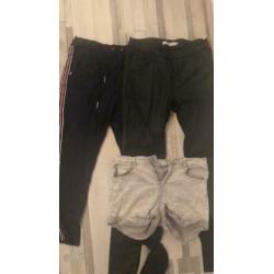 Tas vol kleding maat L/XL broeken tops vesten Jas enz