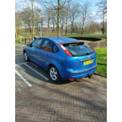 Ford Focus 1.6 74KW 5D 2005 Blauw