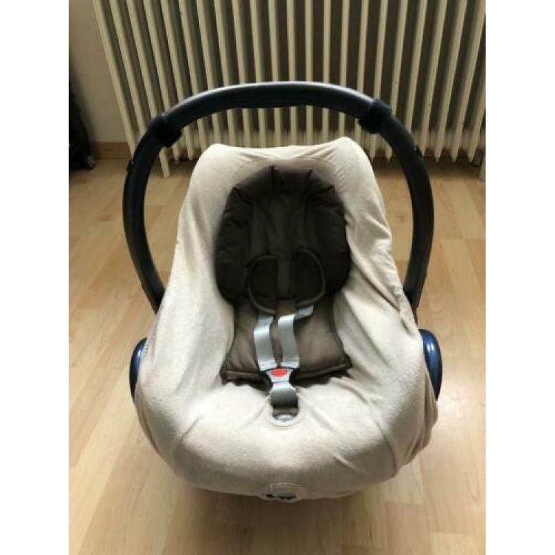 Maxi-cosi cabriofix walnut brown