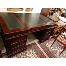 Bureau klassiek engels chesterfield groen inleg