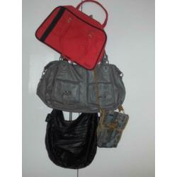 4 dames tassen samen 10 euro Hugo Boss