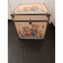 Houten speelgoedkist