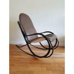 vintage design rocking chair Nonna schommelstoel Paul Tuttle