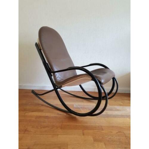 vintage design rocking chair Nonna schommelstoel Paul Tuttle