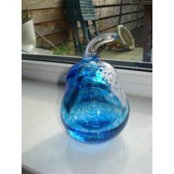 Presse papier in blauw glas met vorm van peer E. Pfeiffer
