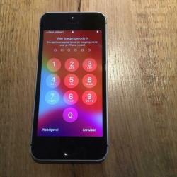 iPhone SE space grey 32GB