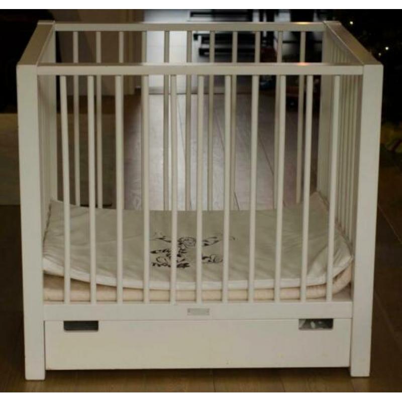 Witte Bopita box met opberglade en matras