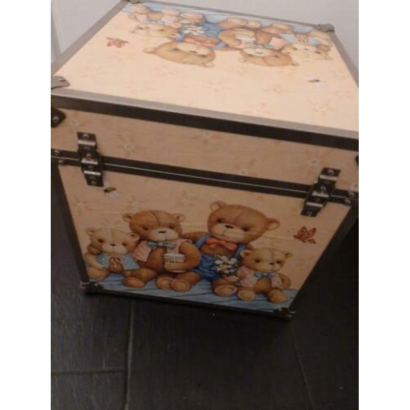 Houten speelgoedkist