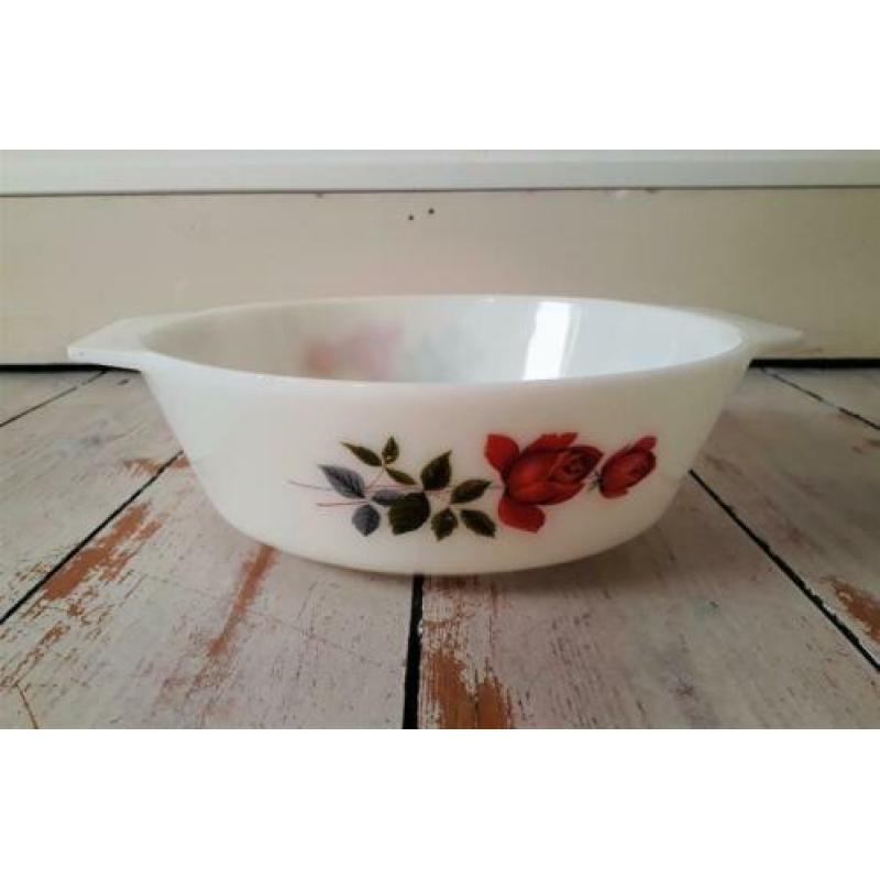 Arcopal schaal met roos Vintage Retro